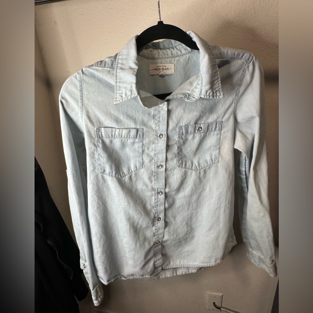 Long sleeve button down denim style shirt